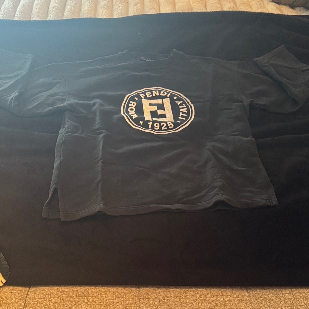 Fendi Black Logo Womenâs Sweatshirt